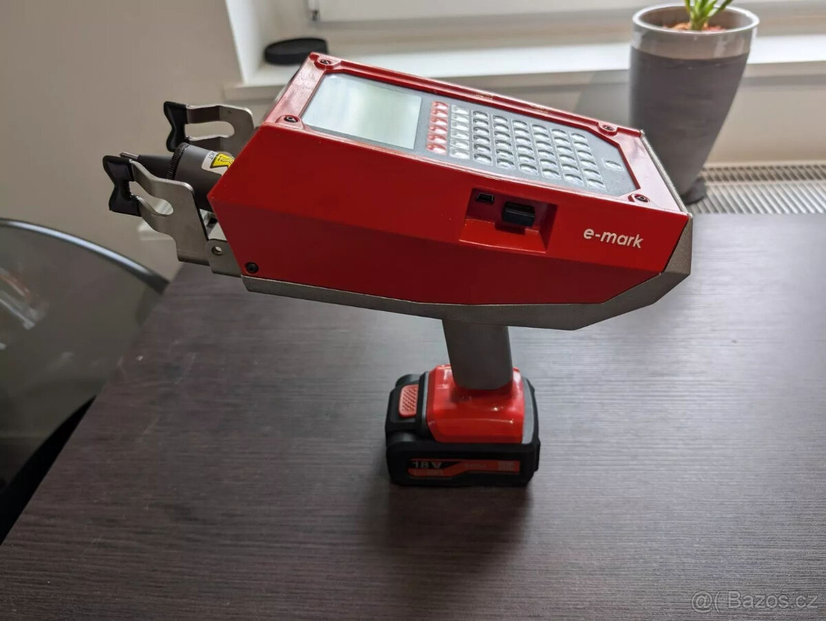 Systém značení jehlami SIC E-Mark se 2 bateriemi + mnoho pří - 6