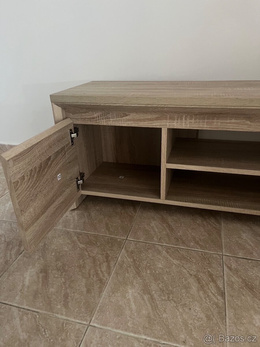 TV stolek HASLUND z Jysku - 6