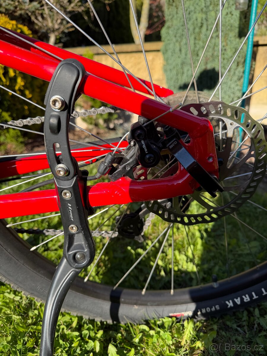 Horské kolo SPECIALIZED - 6