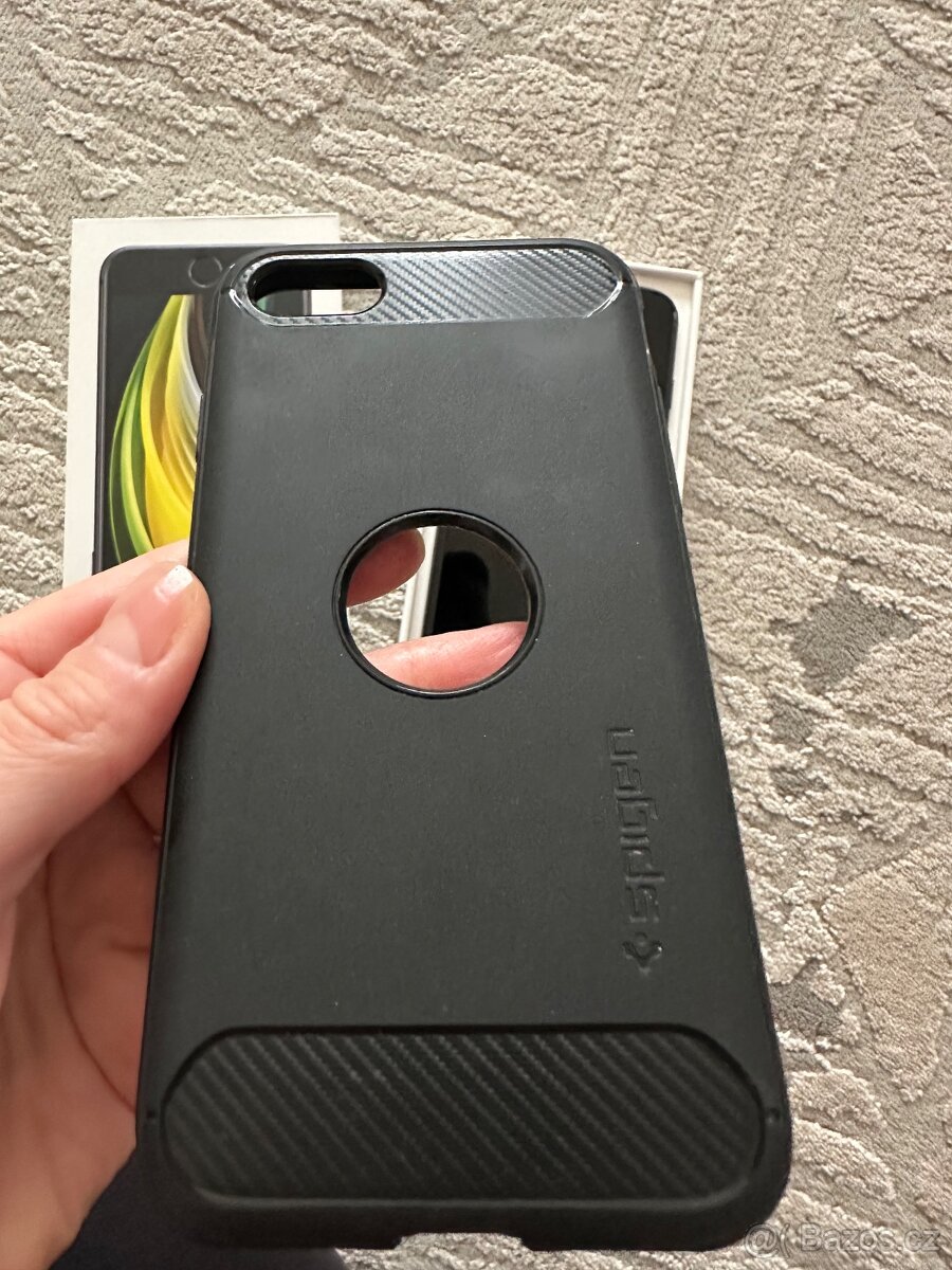 Apple iPhone SE 64Gb - 6