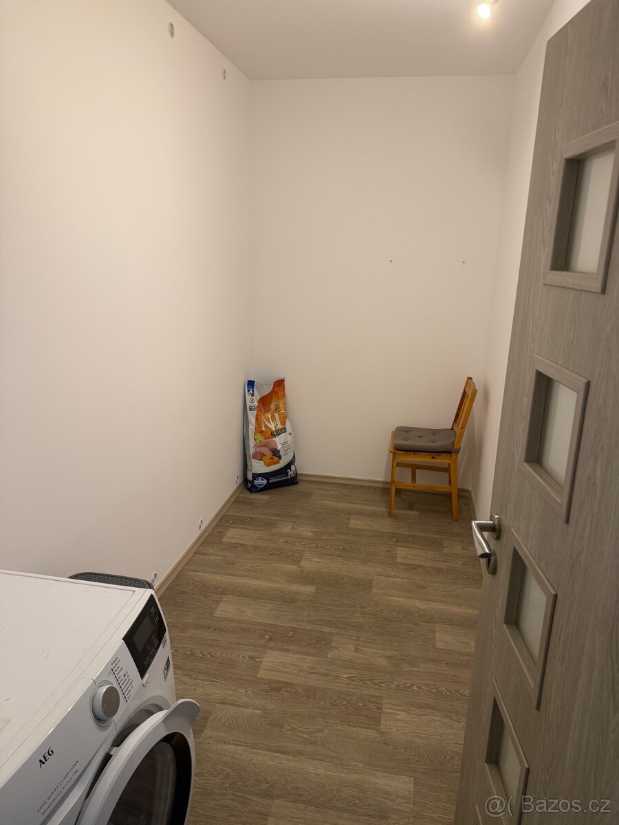 PRONÁJEM BYTU 2+1, 60 m2 s balkonem - 6