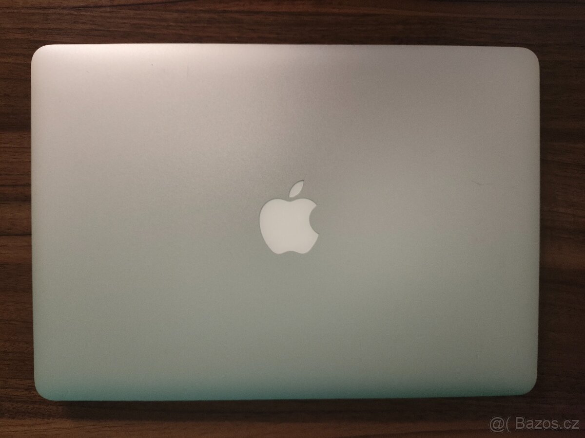 MacBook Air 2017 | i5 • 8GB • 128GB - 6