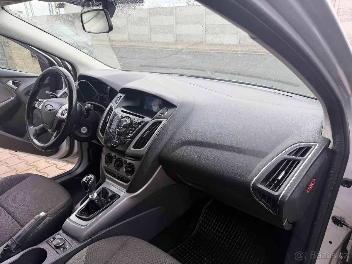 Ford focus combi 1.6 TDCI 70kw R.v.2012 - 6