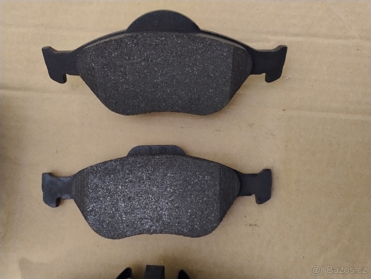 Prodám brzdové destičky Ford Fusion - 6