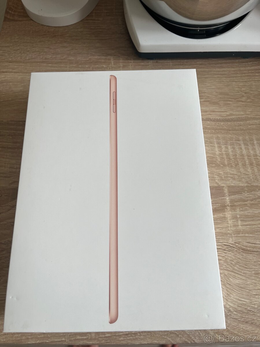 IPad 6. generace, 128GB WiFi - nejde zapnout - 6