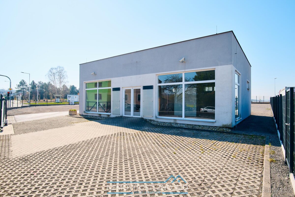 Prodej komerčního areálu 1801 m včetně showroomu Srubec - Č - 6