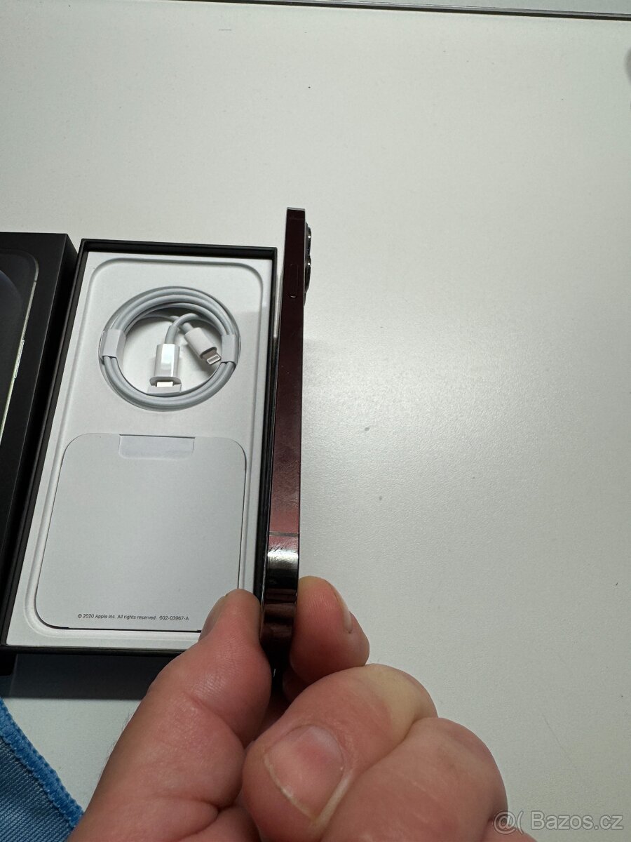iPhone 12 PRO MAX, ve velice pěkném stavu - 6