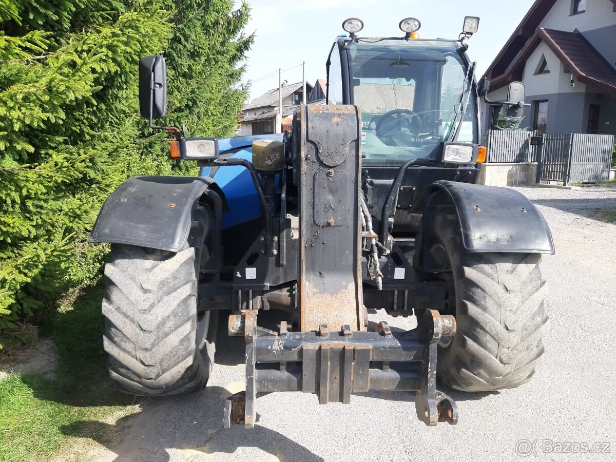 Teleskopický manipulátor New Holland LM 5060 - 6