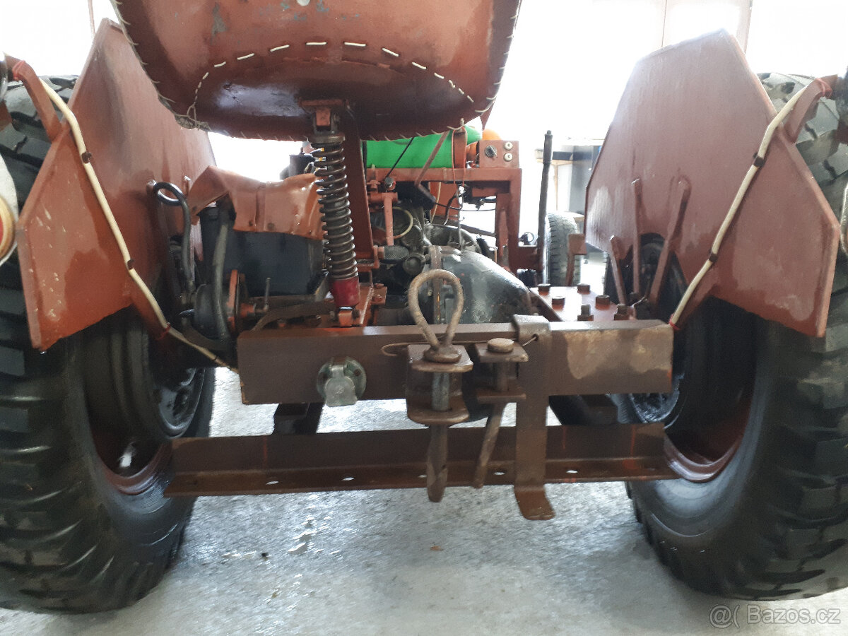 Malotraktor domácí výroby - 6