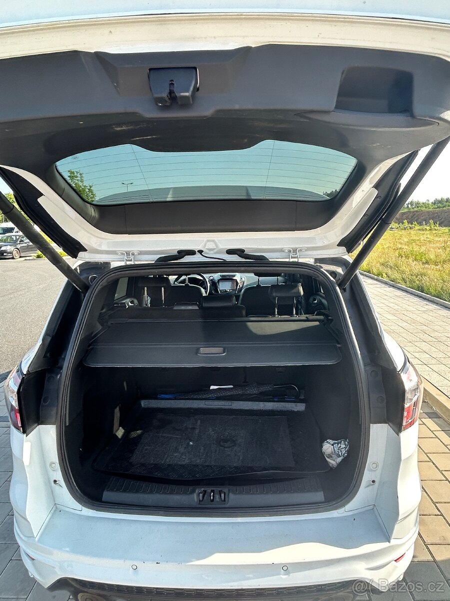 Ford Kuga - 6