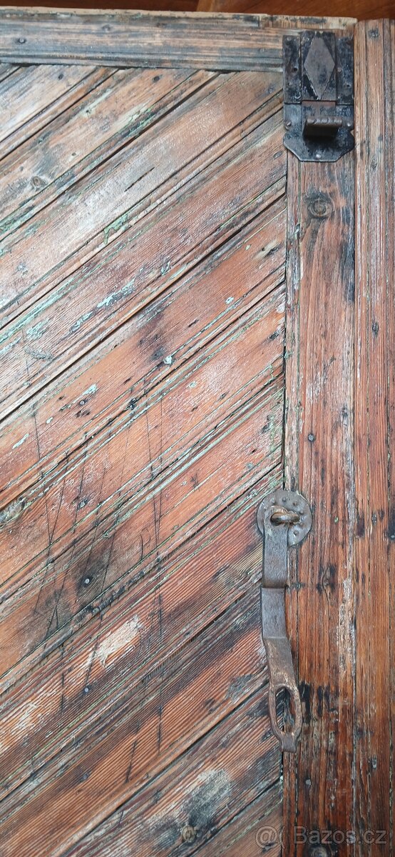 Staré dřevěné dboukřídlé dveře - 6