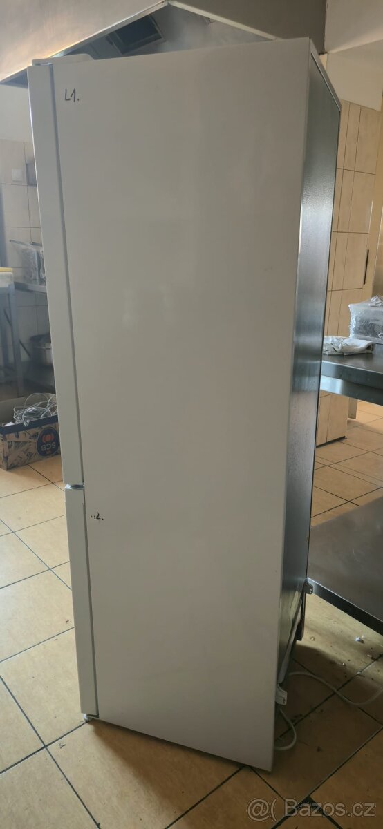 LEDNIČKA CHLADNIČKA CANDY - 6