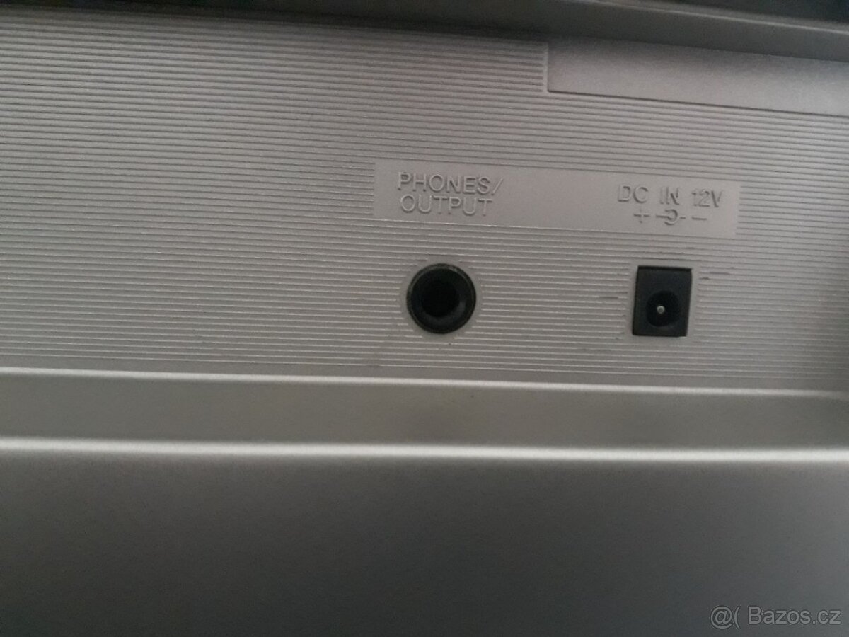 Yamaha DGX-305 portable grand - 6