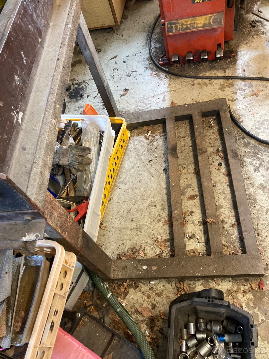 Tabulové nůžky na plech, ohýbačka plechu - 6