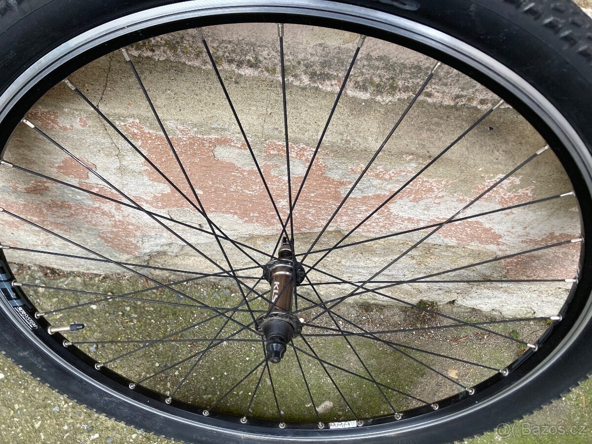 rám na kolo + obě dvě kola - 6