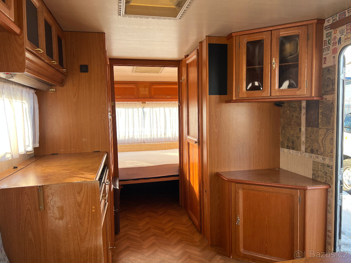 Karavan Wilk De luxe 495 - 6