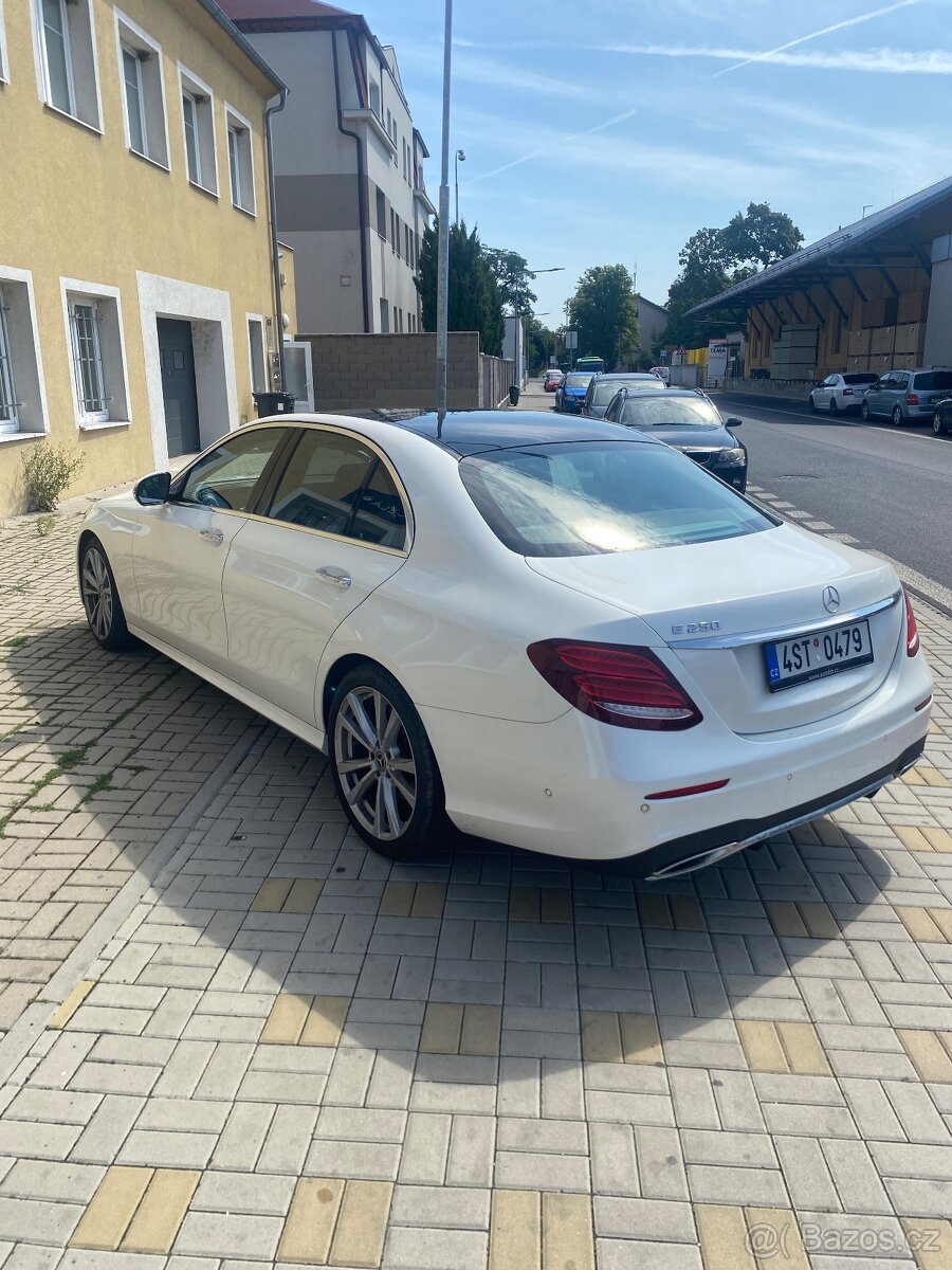 Mercedes Benz E250i - 6