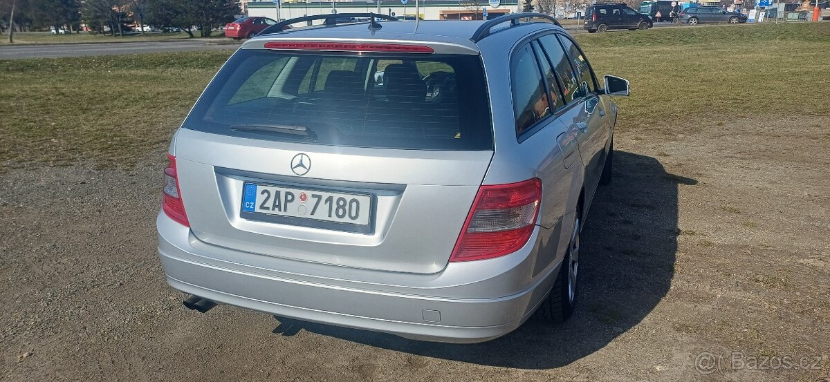 Mercedes-Benz W204 - 6