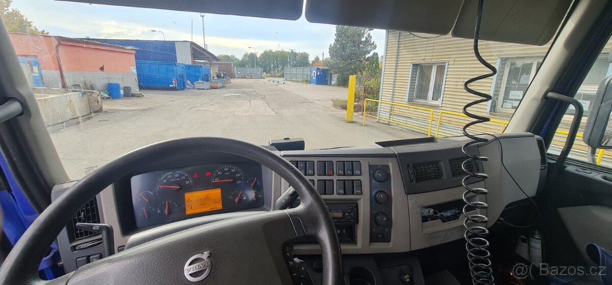 VOLVO FL Kontejnerové - 6