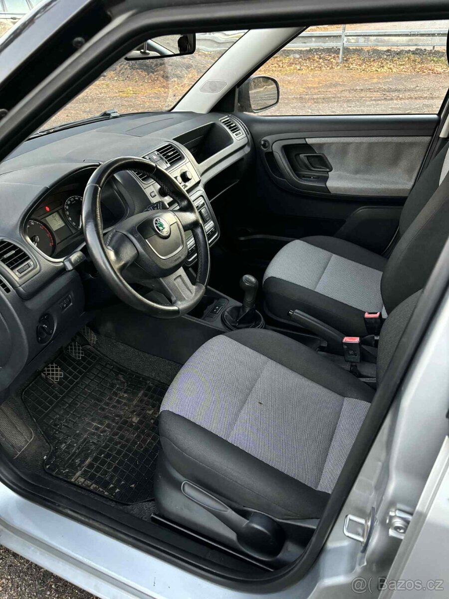 Škoda Fabia II 1.2HTP Nová STK ,TAŽNÉ , BEZ KOROZE - 6