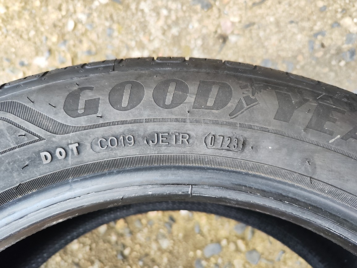 16"zánovní letní sada pneu Goodyear 195/55/16 4ks = 5000Kč - 6