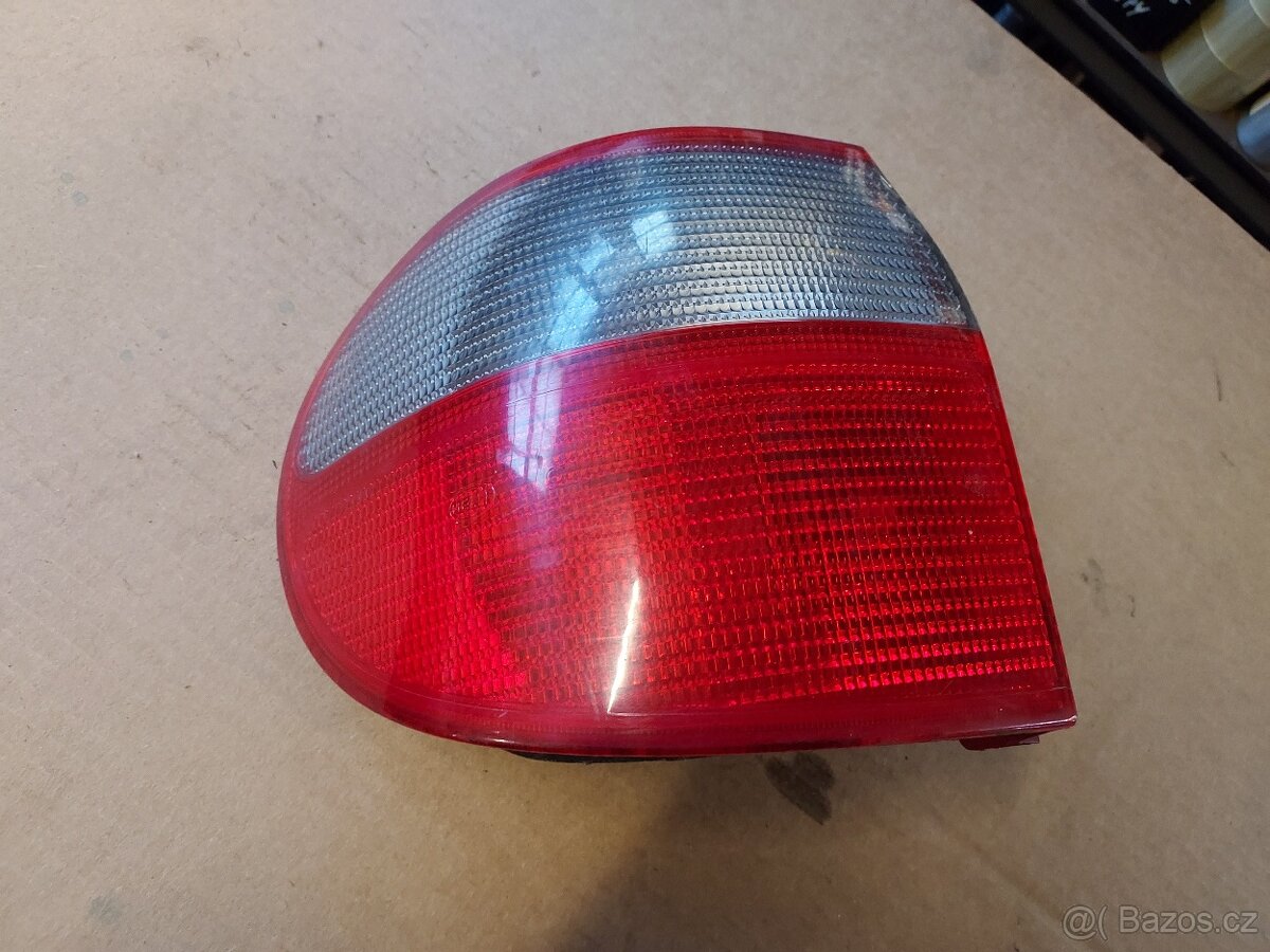 zadní světla Galaxy 1 - 6