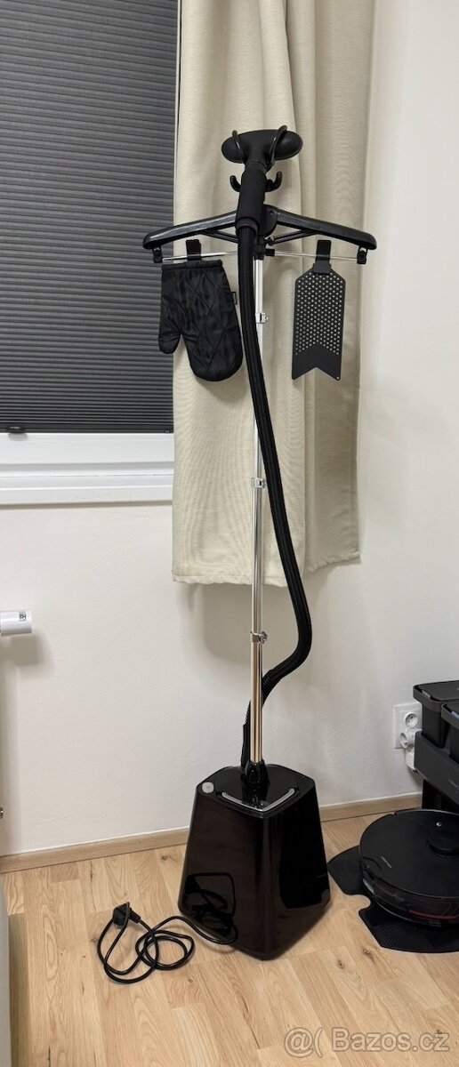 Napařovač oděvů SteamOne H18B - 6