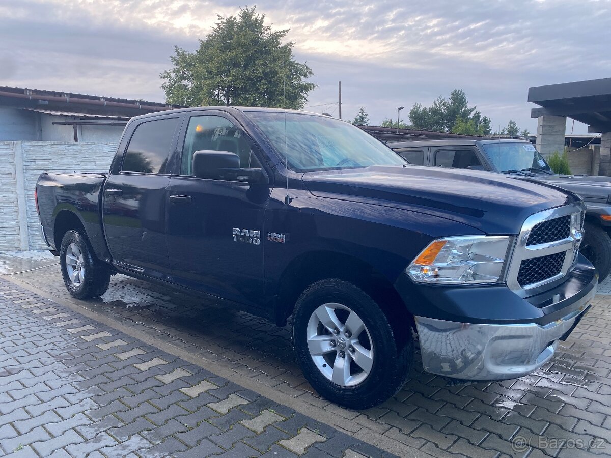 Dodge Ram 5.7 2017 Dovuz Kanada pojizdny - 6
