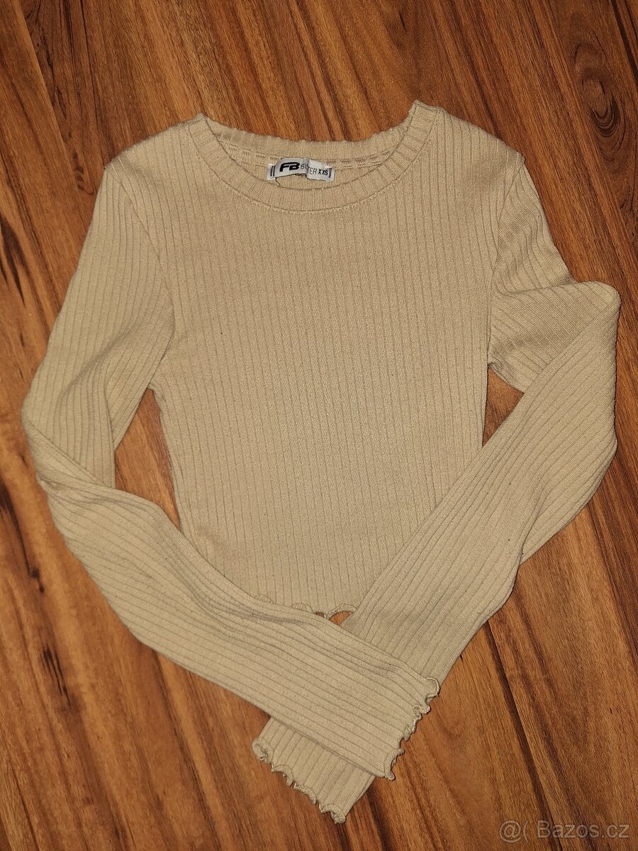 Mix dívčího oblečení vel. 134 - 6