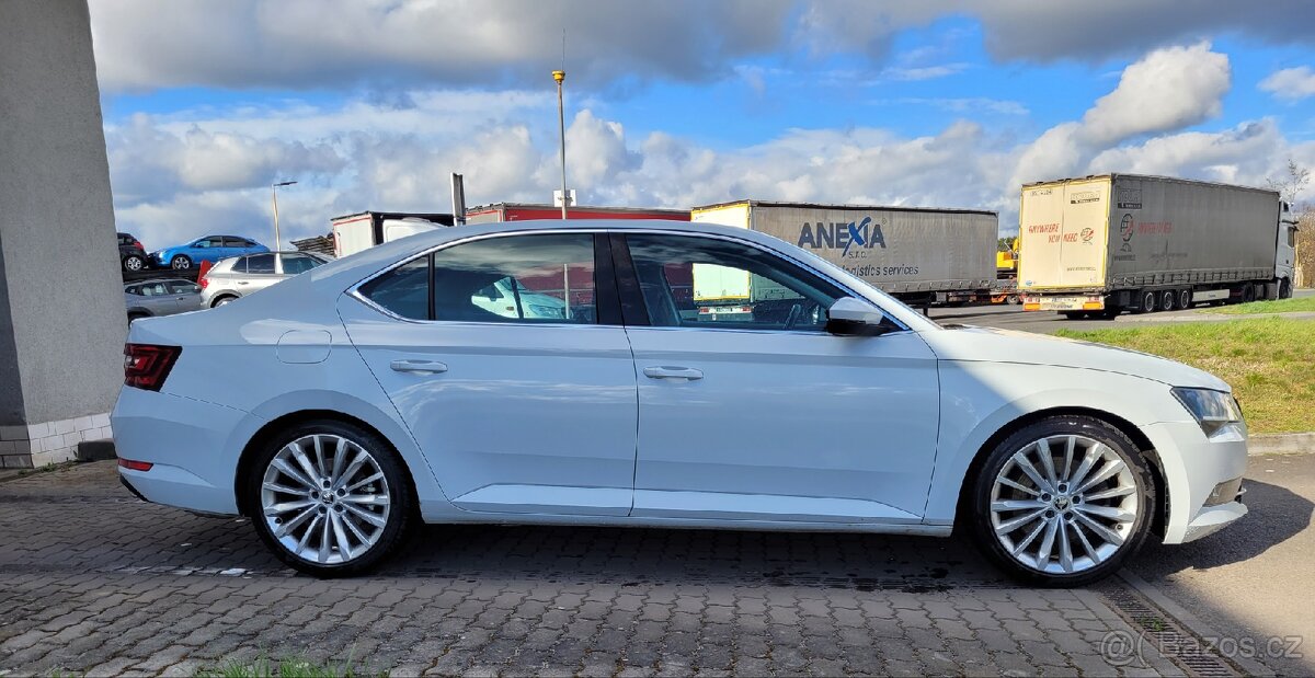 Škoda superb 2.0TSI, 4x4, 206kw - 6