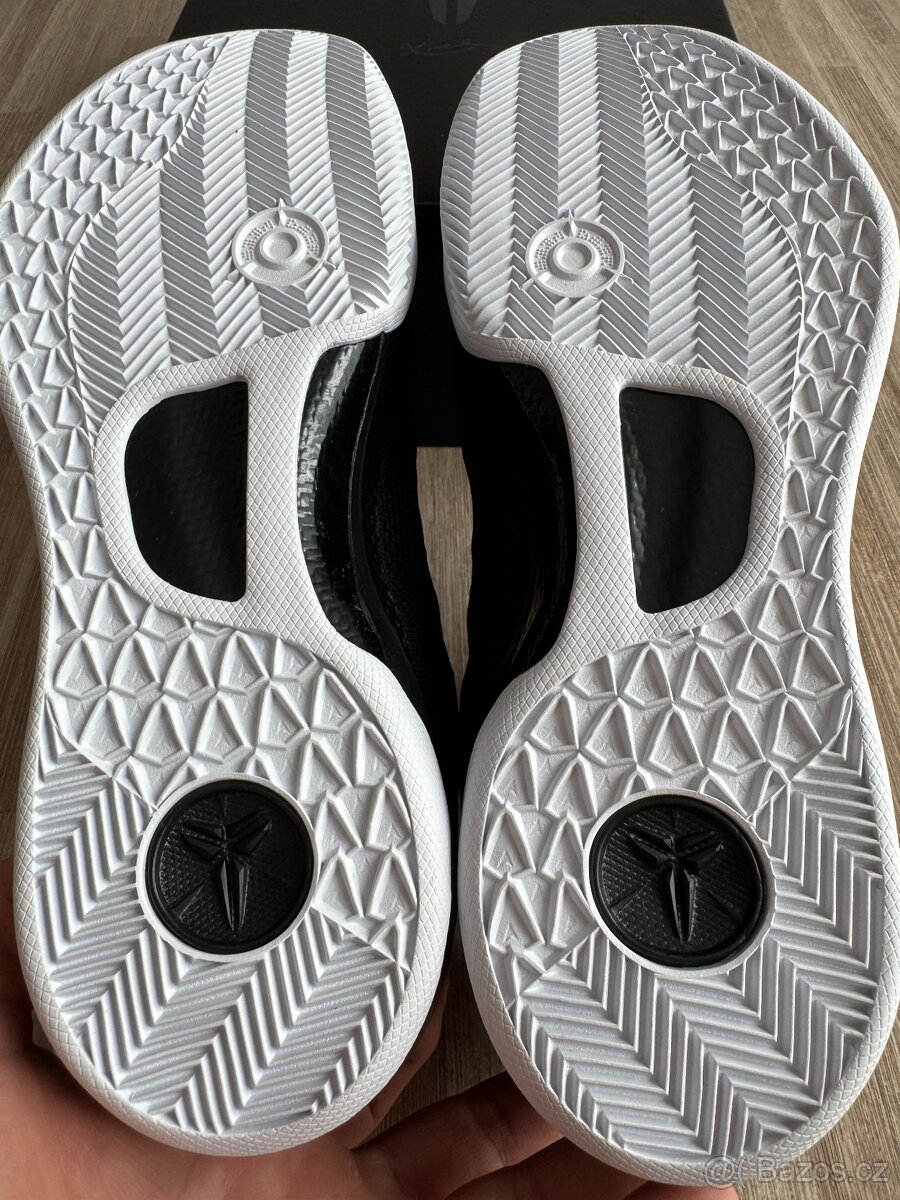 NIKE KOBE VIII PROTRO Lakers Away - 6