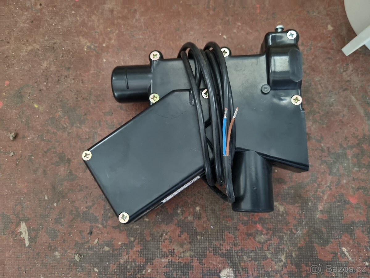 klapky na kolajove riadky a počitač so snimačmi - 6