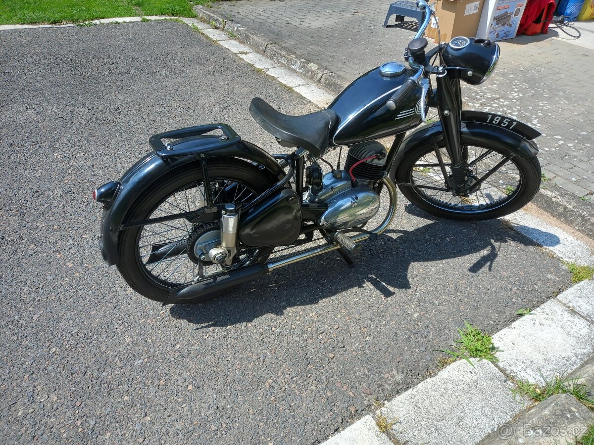 ČZ 150 C, rok výroby 1951, krásná, plně funkční - 6