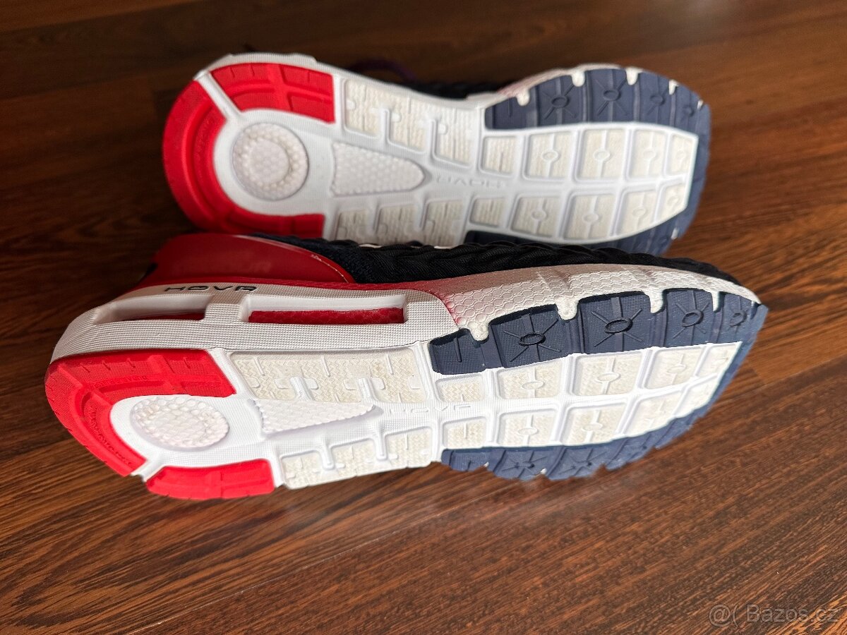 Pánské boty Under Armour UA HOVR Mega 2 Clone - 6