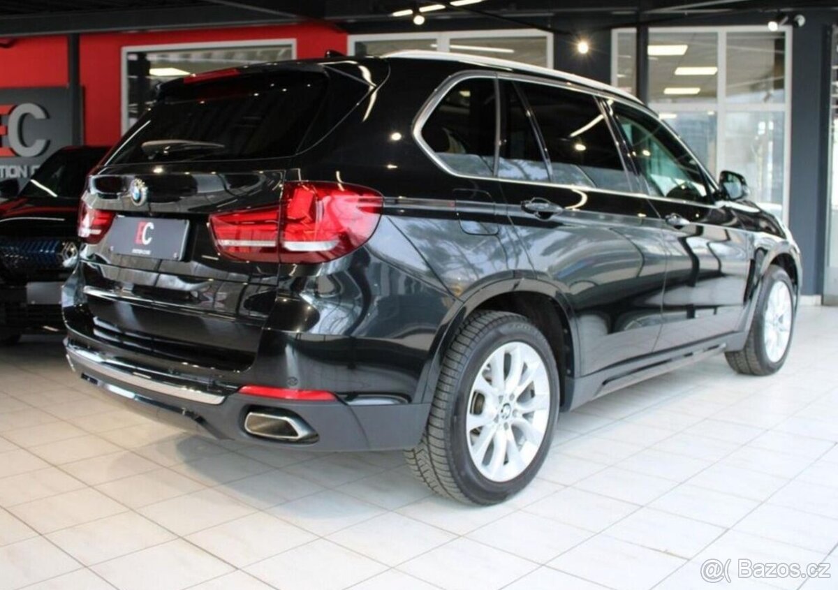 BMW X5 xDrive40d nafta automat - 6
