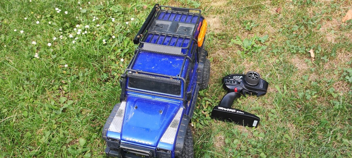 Traxxas Defenders - 6