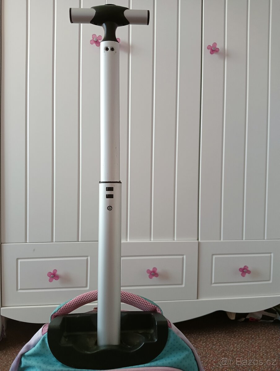 SANTORO ŠKOLNÍ BATOH, cestovní na kolečkach+ kšiltovka Sant - 6