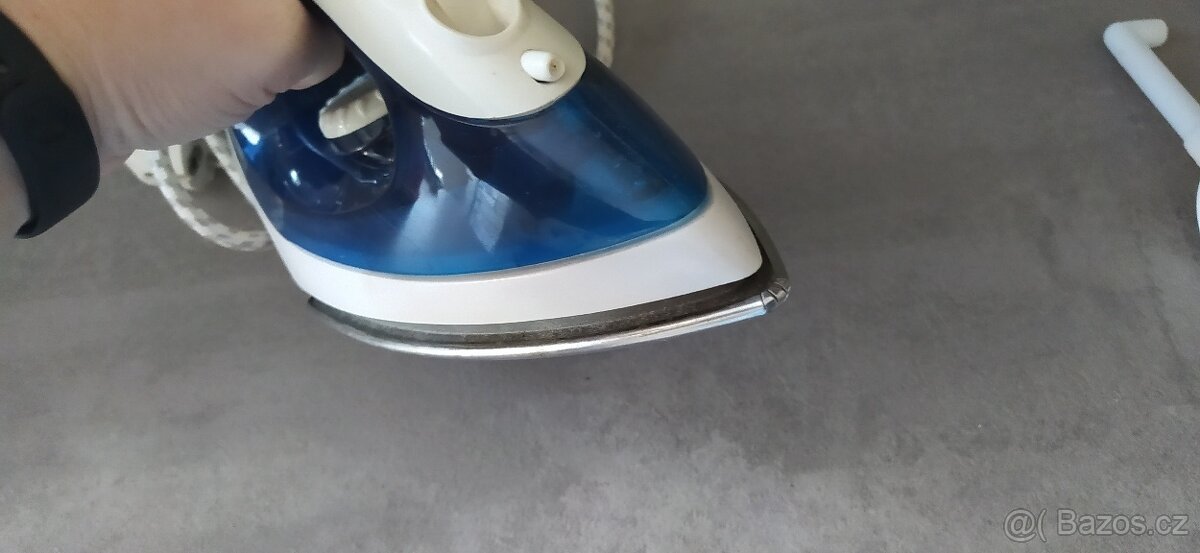 E16_Napařovací žehlička - 6