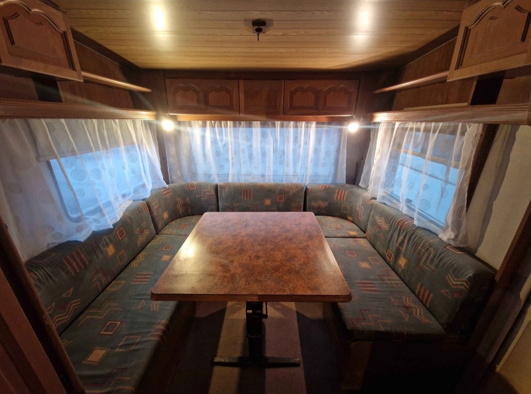 Velký karavan Lux - 6