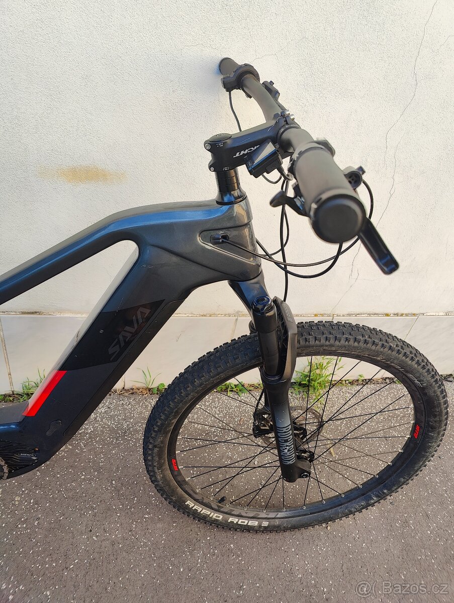 SAVA 27,5" DECK 9.3 vel. 17"/M karbon - 6