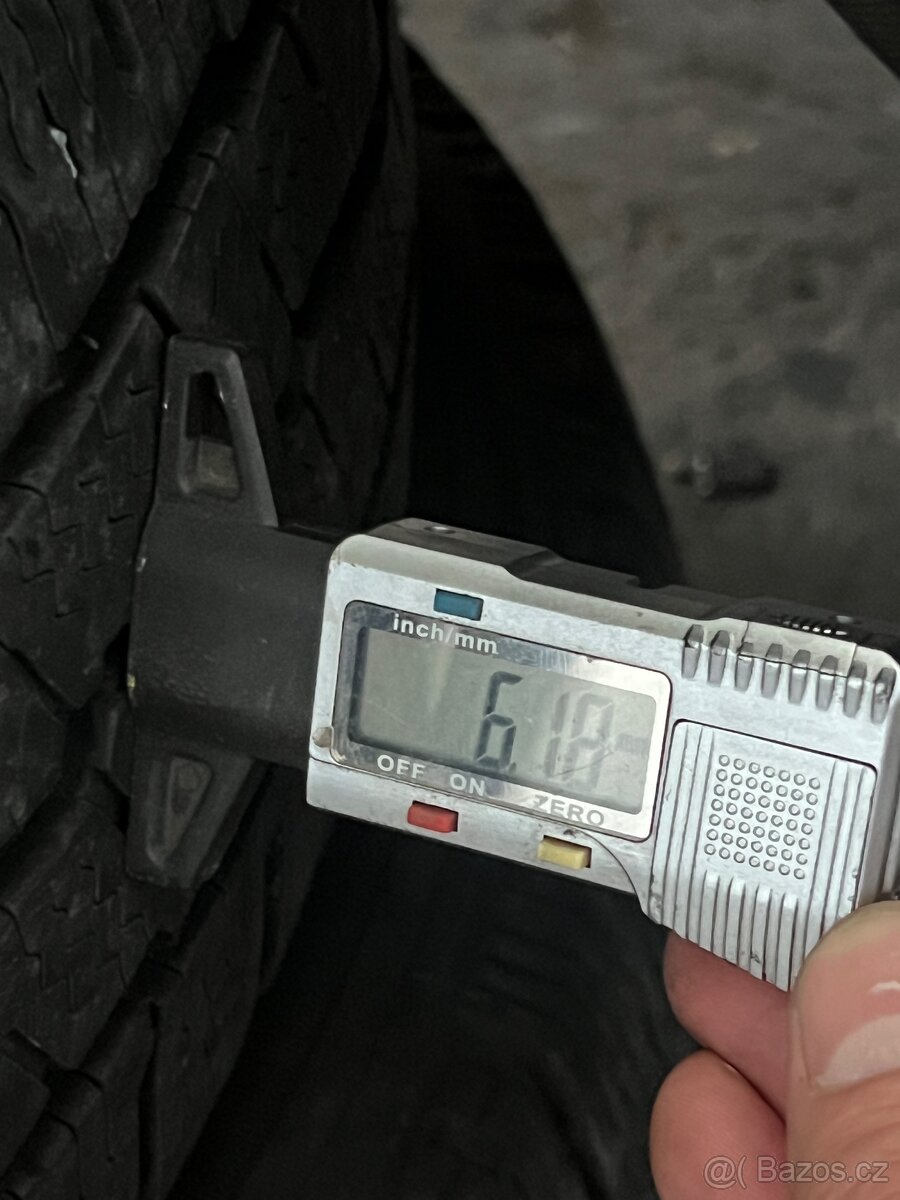 215/60R17C 109/107 T zimní MICHELIN - 6