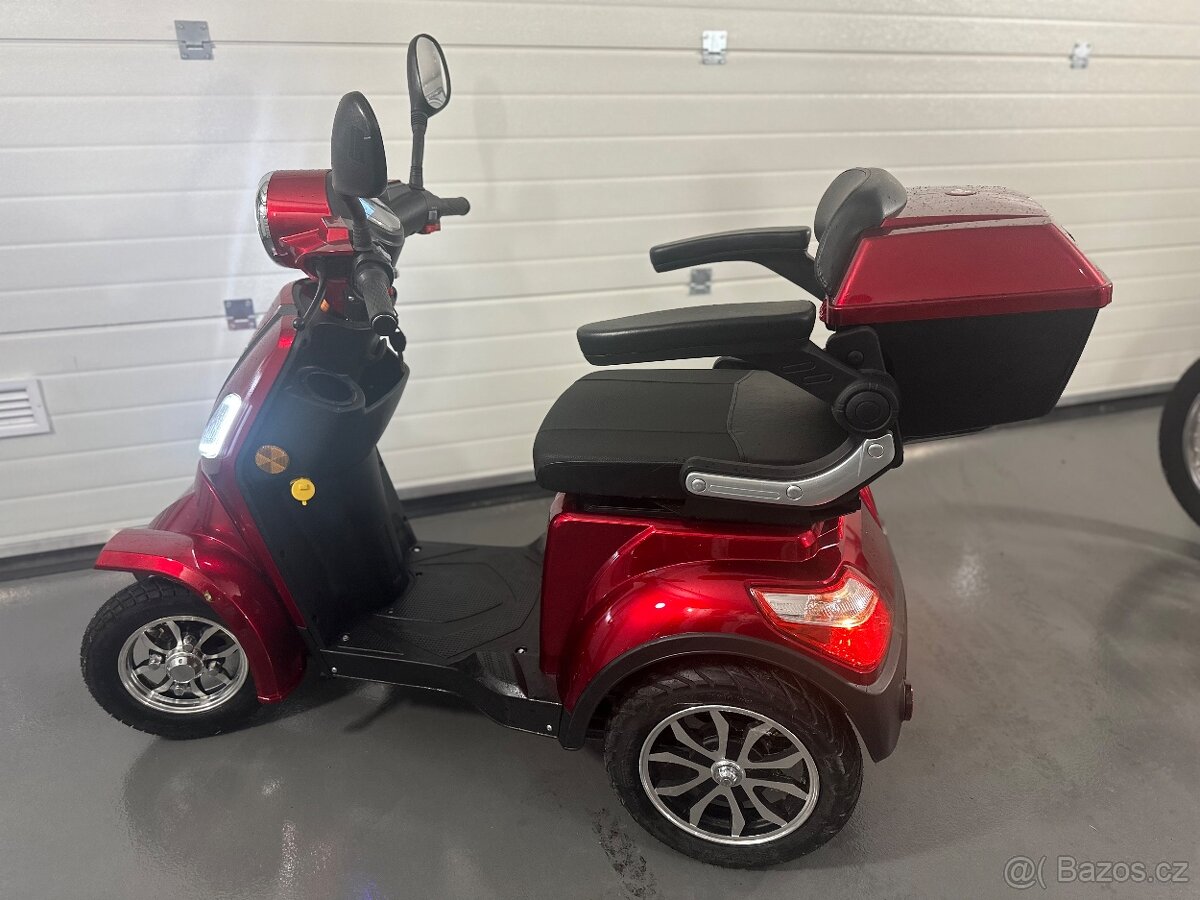 Čtyřkolový elektrický invalidní vozík - 6