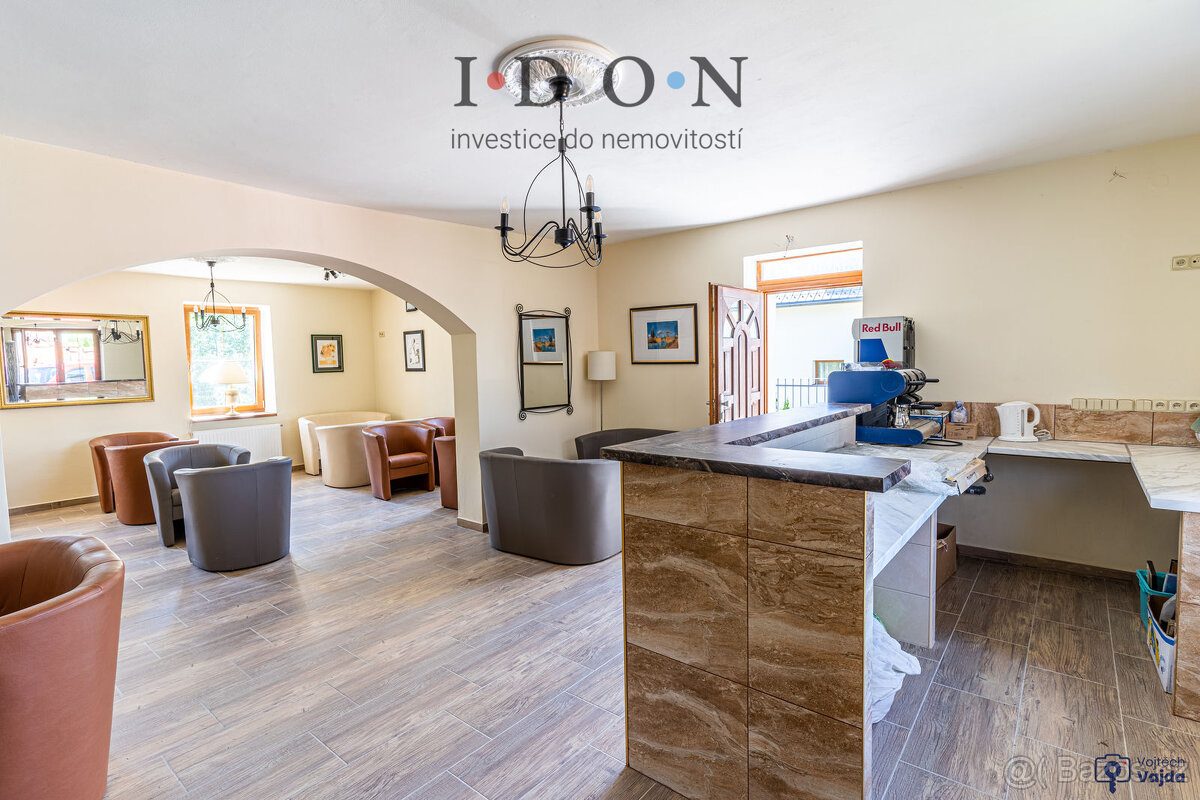 Komerční prostory v Neborech. Budovy + 24.000m2, pozemky, - 6