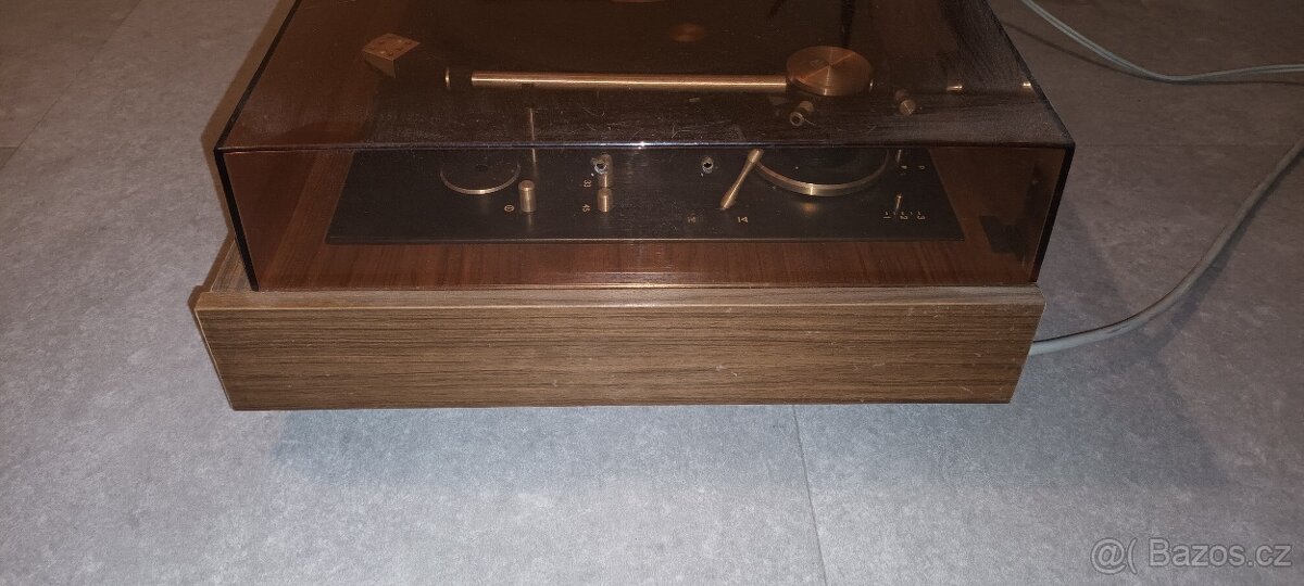 Gramofon Tesla NC 420 - 6