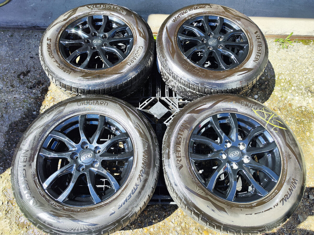 Alu sada=5x114,3= original KIA =s pneu =215/70 R16 - 6