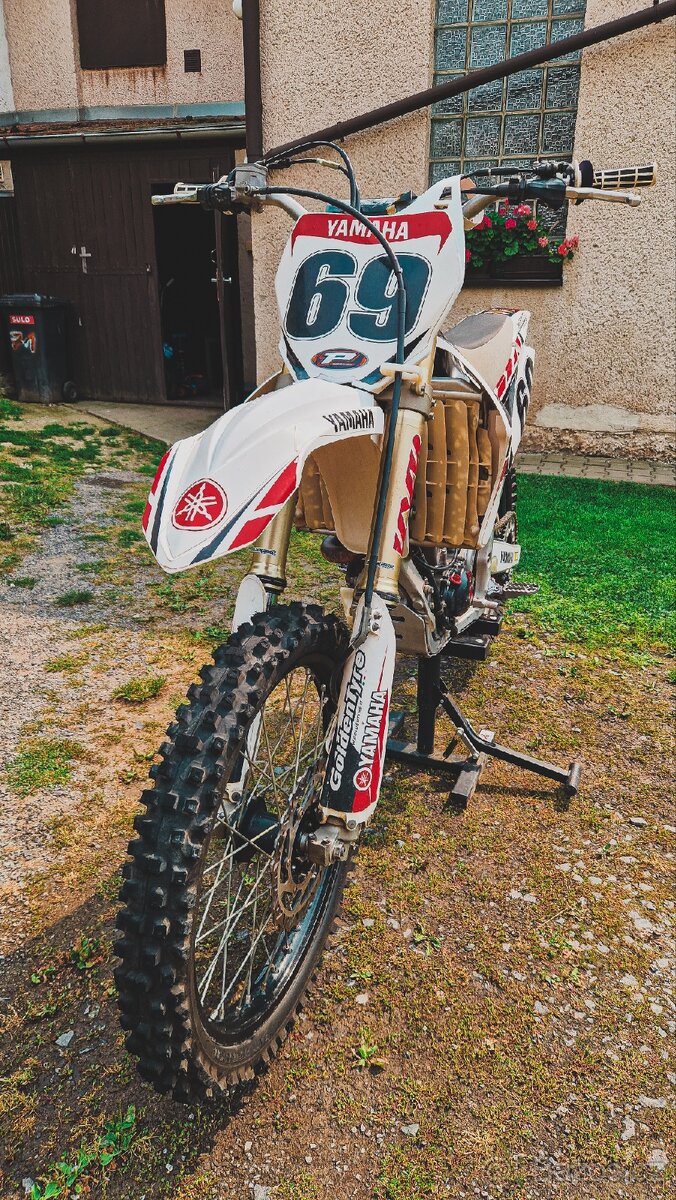 Yamaha YZ250F - 6