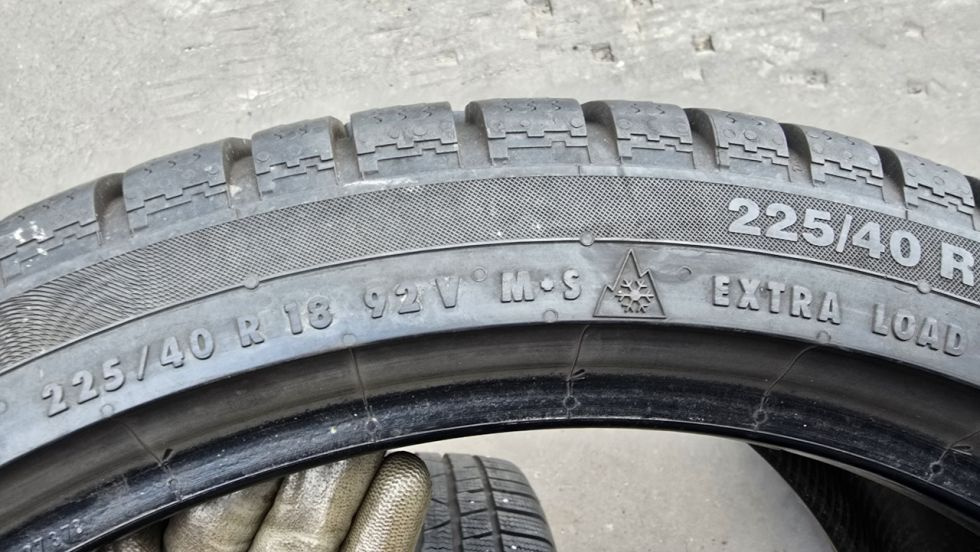Zimní pneu 225/40/18 Continental - 6