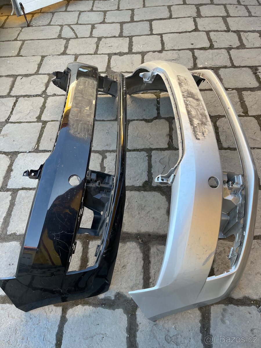 Rapid:kapota,blatníky,nárazníky,světla,dveře - 6