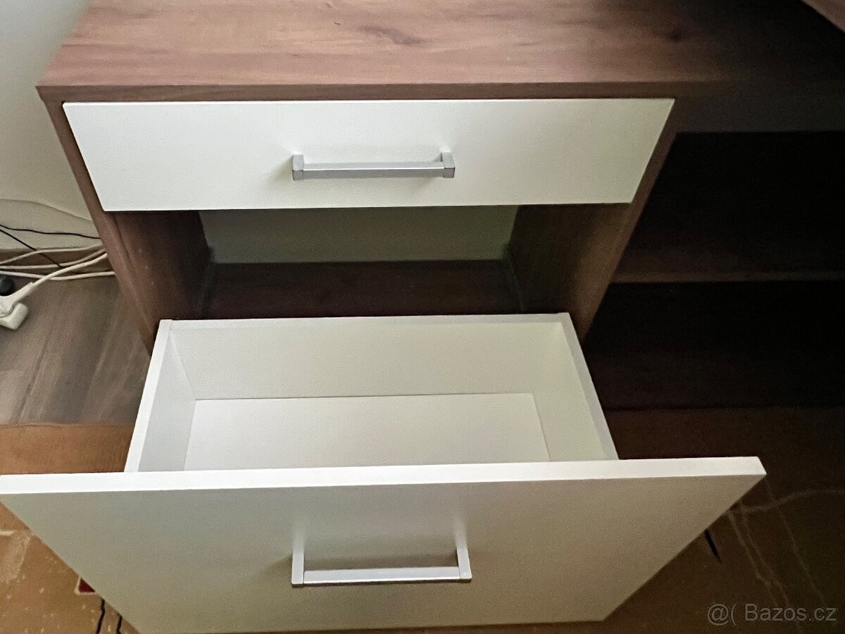 Rohový psací stůl - 6