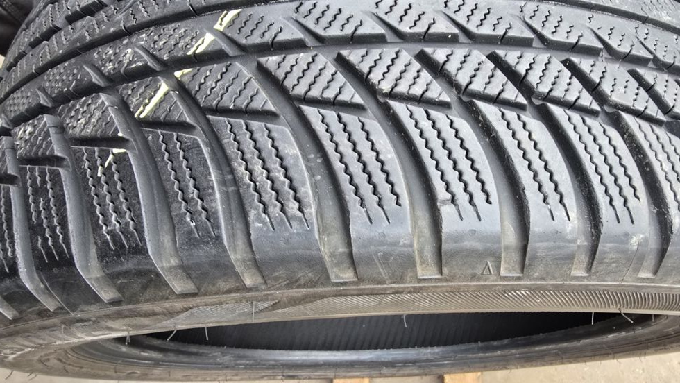Zimní pneu 225/45/18 Bridgestone - 6